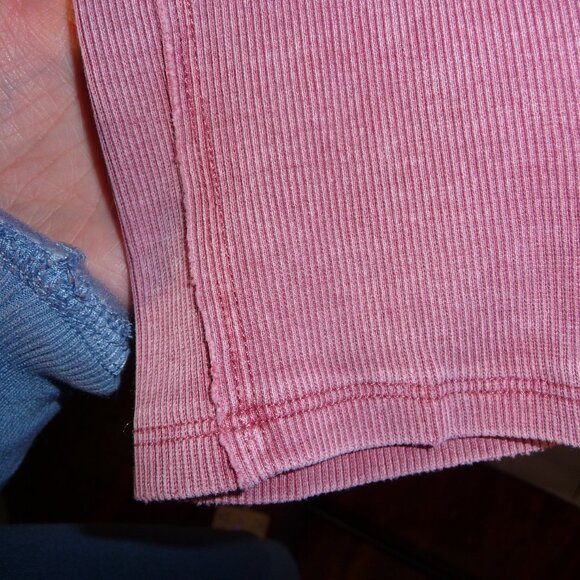 MOCO - Exclusive The Best Basic Mineral Washed Reversible Top - Berry - XL (16-1 - Picture 2 of 8